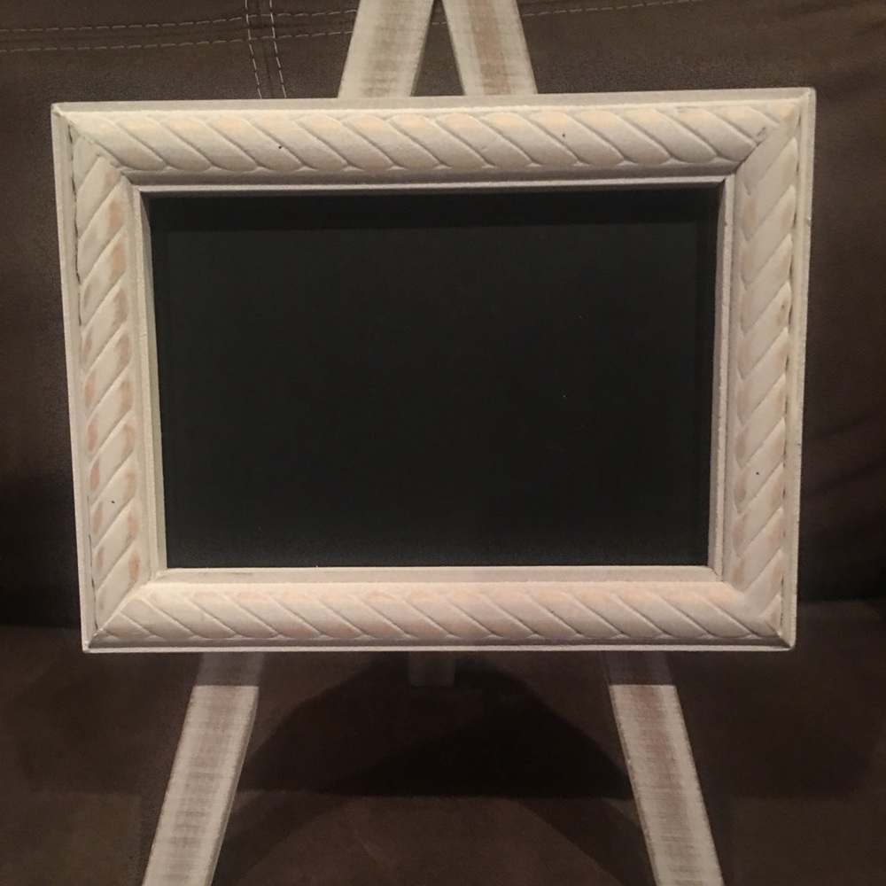 Rustic easel with vinyl design of your choice!